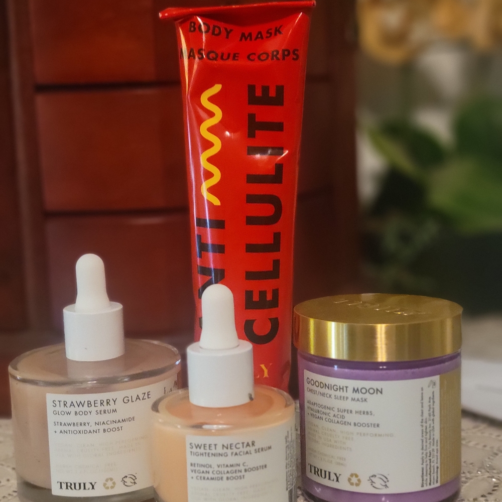 TRULY Skincare Set